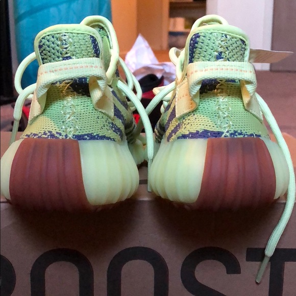 Too small - Picture 8 of 8